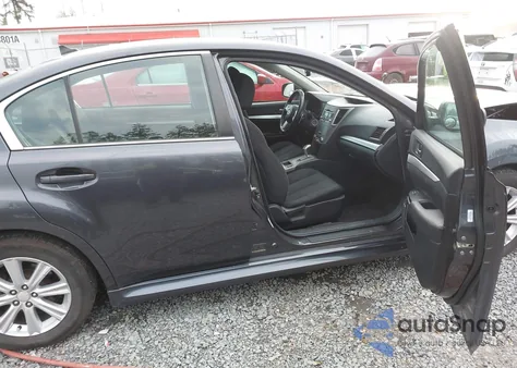 2011 Subaru Legacy 2.5I Premium из США, поврежденный, VIN 4S3BMBF67B3250843